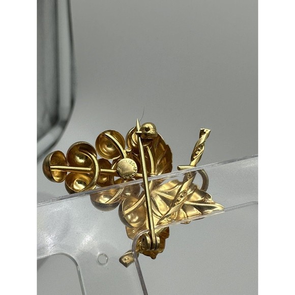 Vintage Gold Filled Grape Cluster Brooch Pin Harvest - Picture 3 of 3